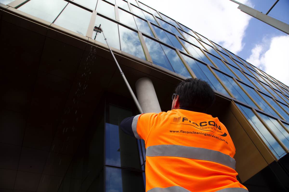 Fiacon cleaner servicing a factory or warehouse